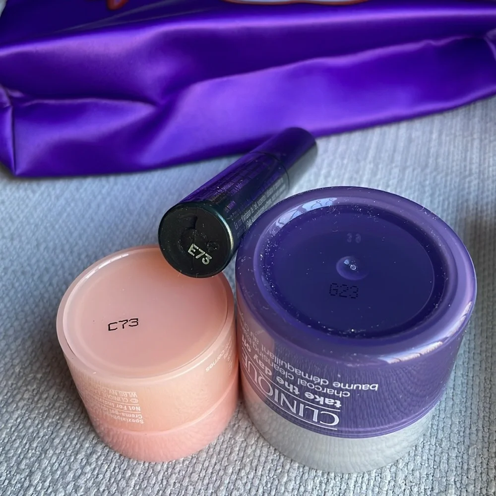 Clinique gift sets with pouch eyeliner eye cream mascara